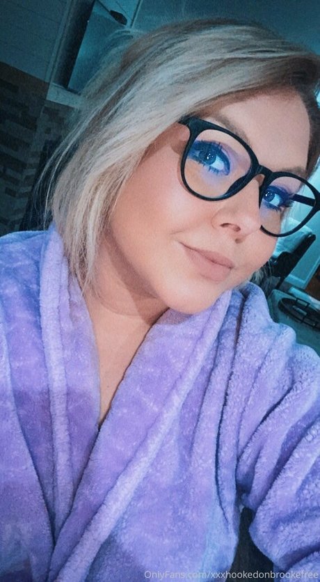 xxxhookedonbrookefree model best picture