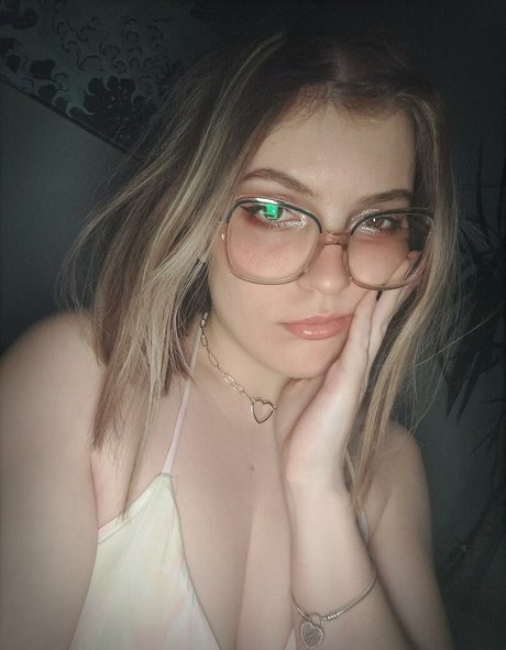 mlglauch model nude picture