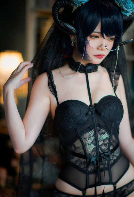 miu cosplayer exclusive pornstar photo