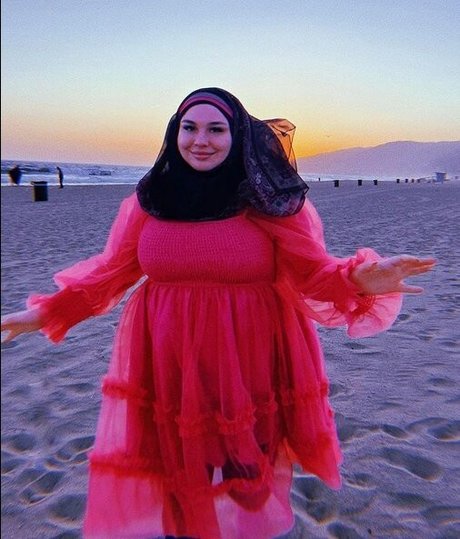 Frogan model high quality pictures