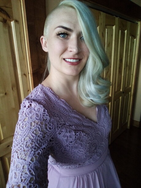 Revna Reya pornographic actress gallery