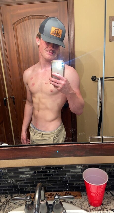 Kyle Kent beautiful actress pictures