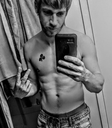 Andrew Schuster nude model image