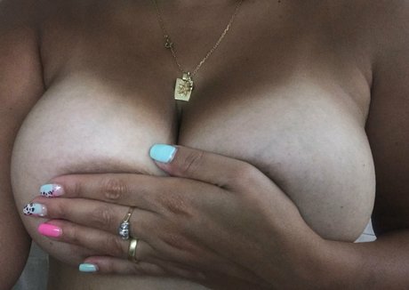 sabrinadbg free pornstar img