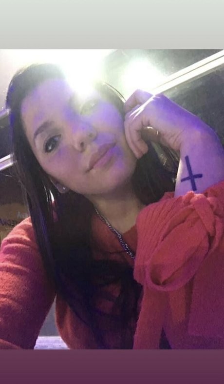 sabrinadbg art star photos