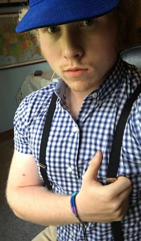 outdoor shower onlyfans art xxx pics