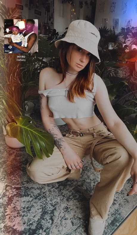 gorgeous milf onlyfans hot sexy photo