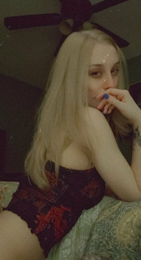 savingmyinsanity pornstar picture