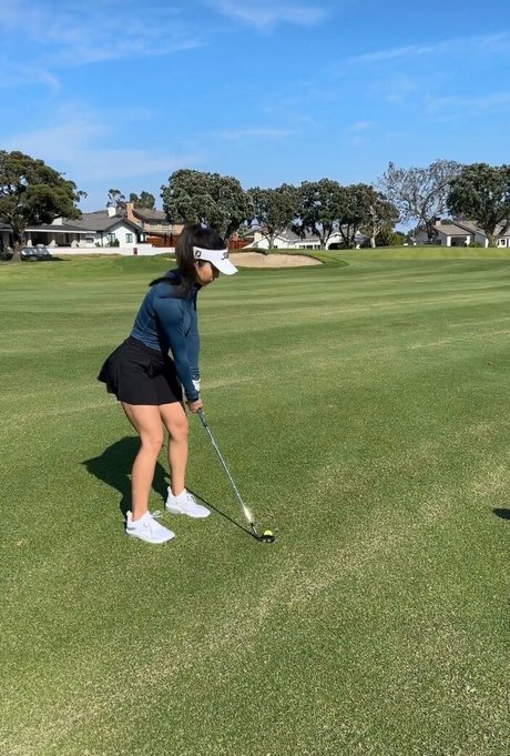 milf blowjob onlyfans hot sexy photo