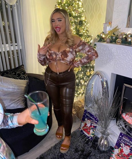 busty lingerie onlyfans hot sexy gallery