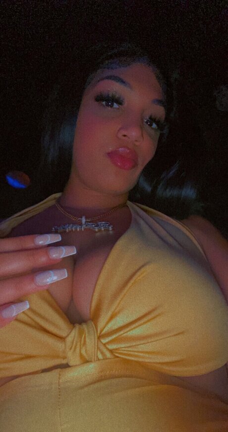 B Prettyyy_ nice pornstar pic