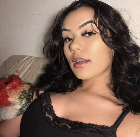 Aaliyah model adult photos