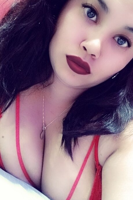 Cata Bustamante nice star photo