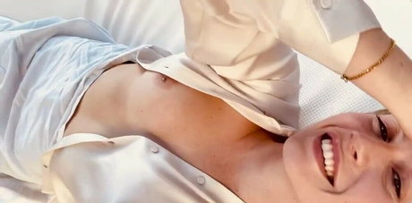 Lysandre Nadeau pornstar nude img