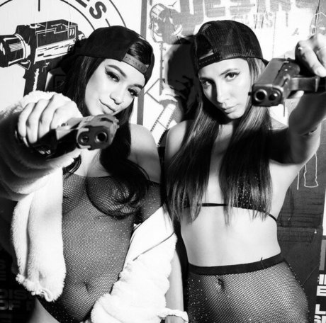 milf orgasm onlyfans naked archive