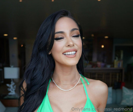 Jessi Redmond star exclusive pics