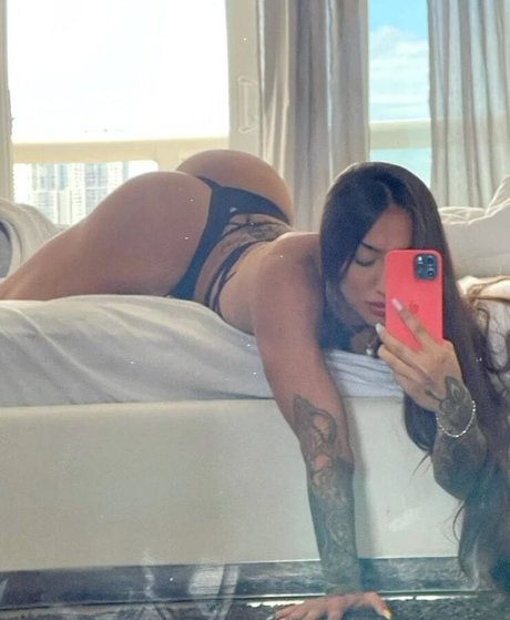 female fitness onlyfans art naked archive