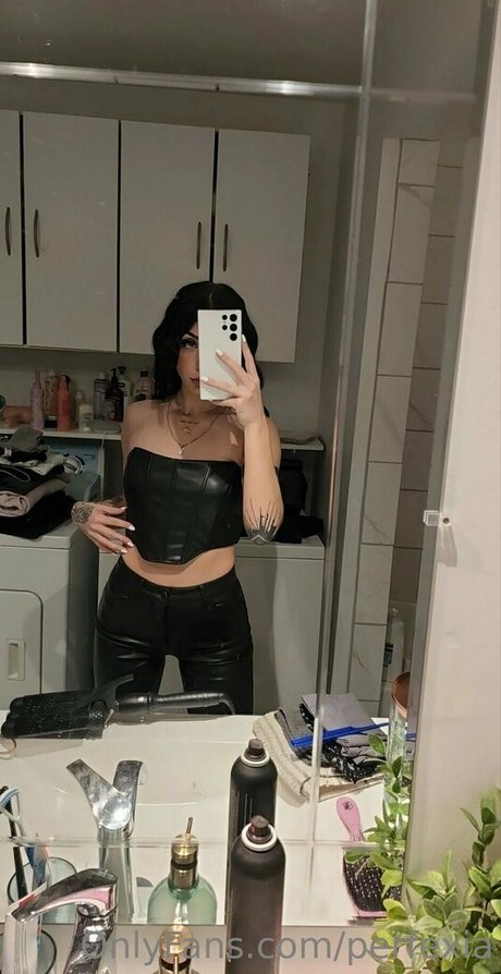 Perfexia star naked pics