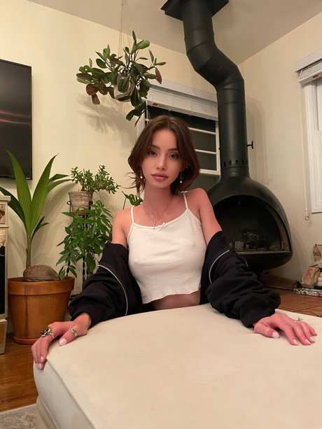 Kaile Goh pornstar nude image