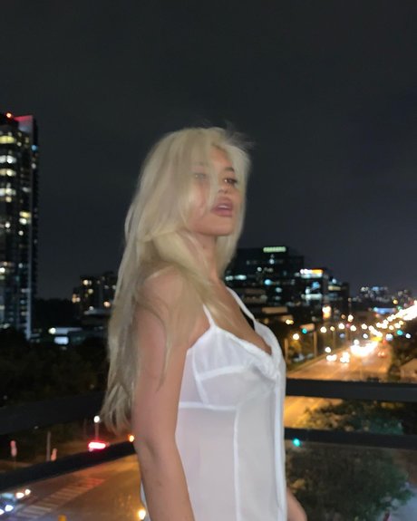 chubby babe onlyfans hot nude pic