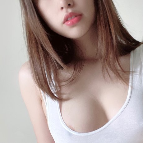 Jojolovesex nude model img