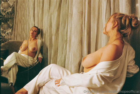 Avalon Hope pornstar erotic picture