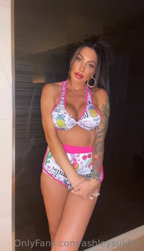 Ashley Suk Fuk star perfect gallery