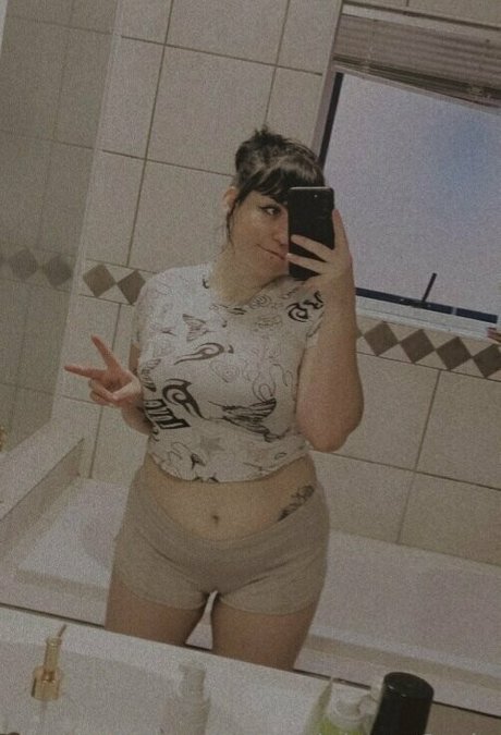 Alrighty P3ach erotic model galleries