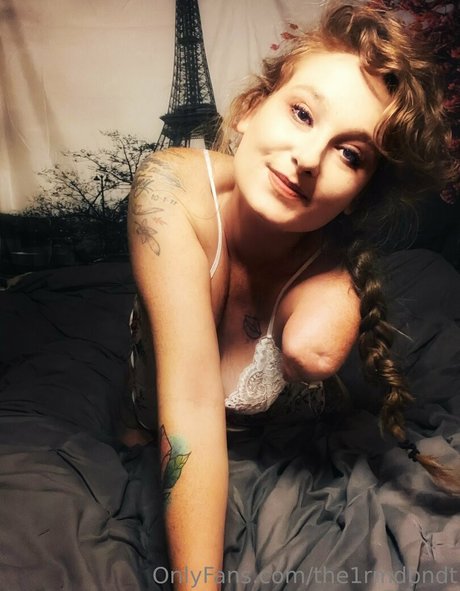 hotwife onlyfans nude photos