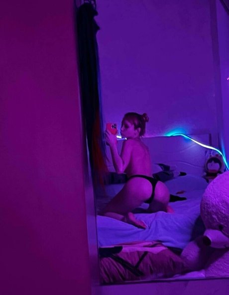 ashly696969 model top photos