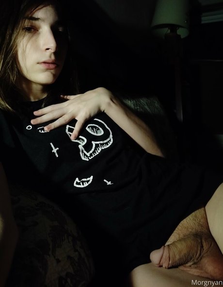 Morgnyan pretty model pic