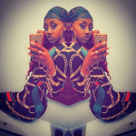 Versace sex pornstar pic