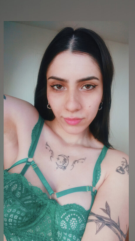 Miss V_ pornstar nudes photo