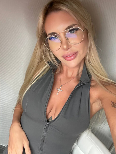 Elsa_ model perfect gallery