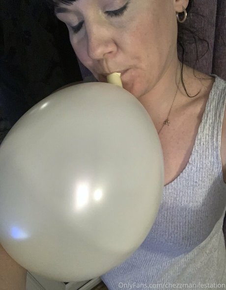 chezzmanifestation nudes actress photos