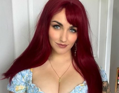 Pigeons ASMR model sexy gallery