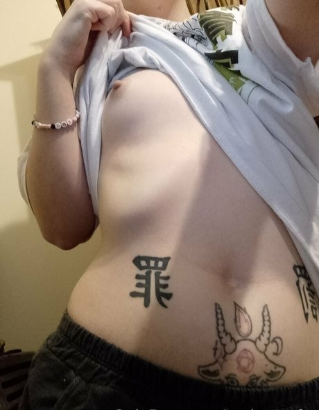 petite enfer model pornographic photo