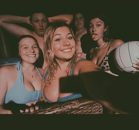 tiny onlyfans beautiful naked pictures