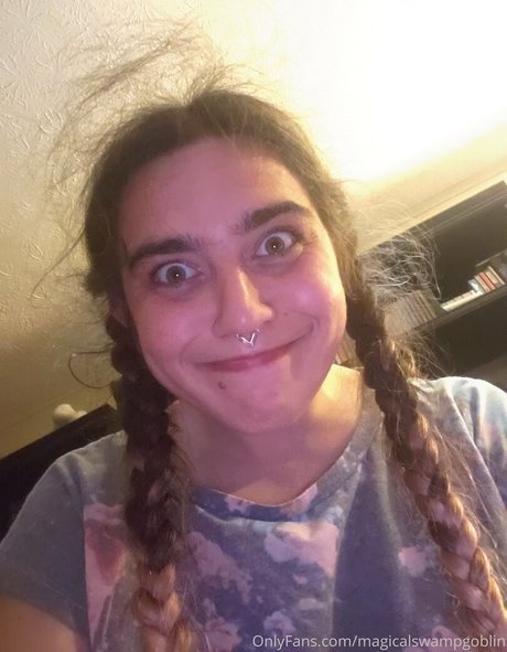 magicalswampgoblin naked actress picture