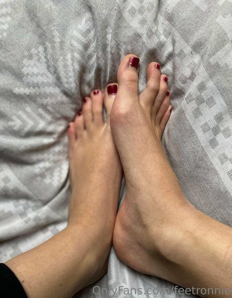 feetronnie beautiful pornstar photo
