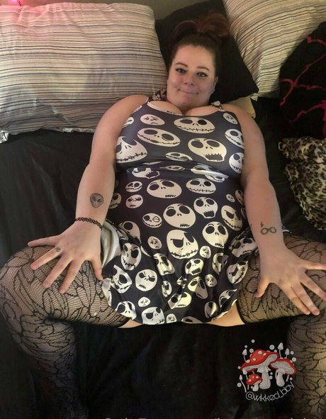 outdoor shower onlyfans nudes picture