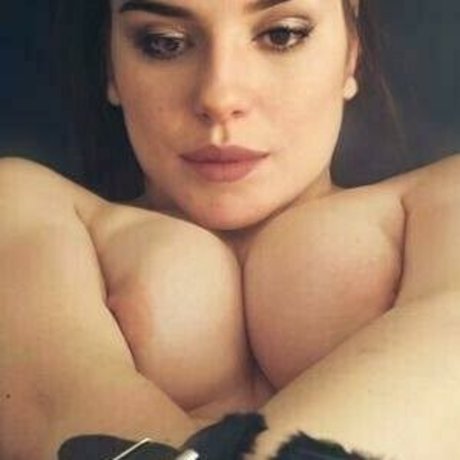 karolinaaemm xxx star pic