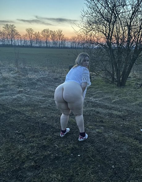 bootyassgirl art star img