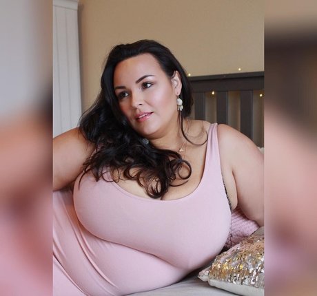 tall milf onlyfans beautiful pics