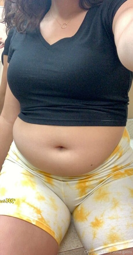 sofia gains perfect actress pic