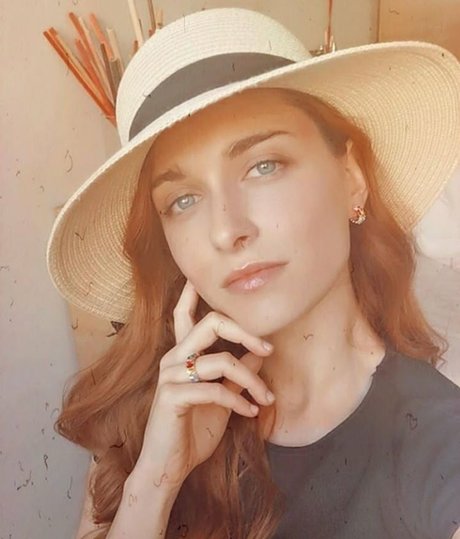 Silvia Mazzieri exclusive model image