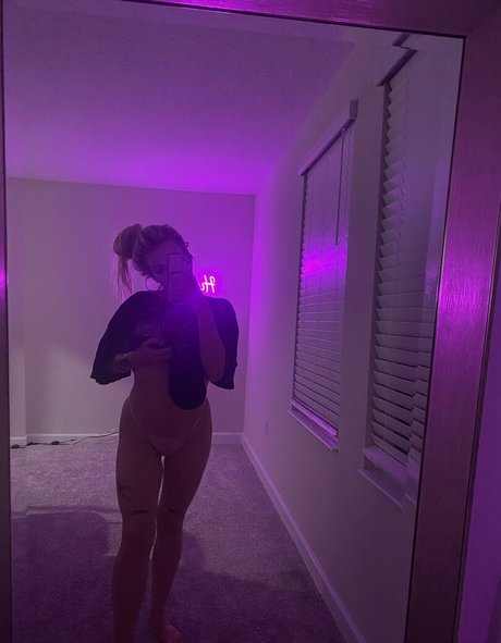 daniiof sex model pic