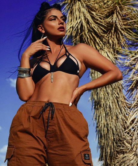 cute asian onlyfans erotic image