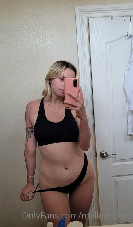molleyhoney pretty pornstar pictures