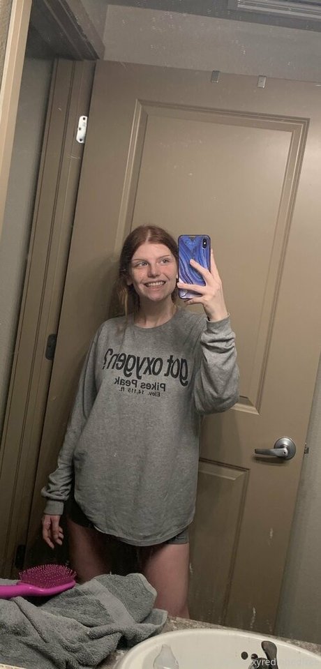 sexyredinbedfree pornstar art image